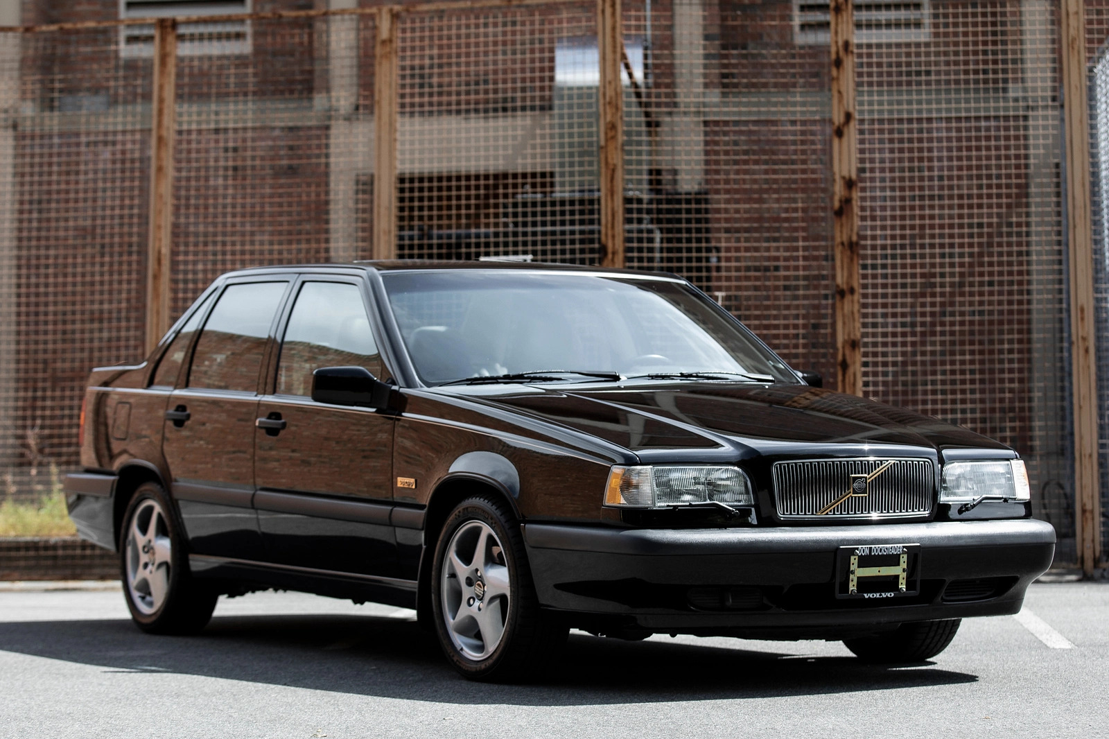 Download Vehicle Volvo 850 Turbo Image