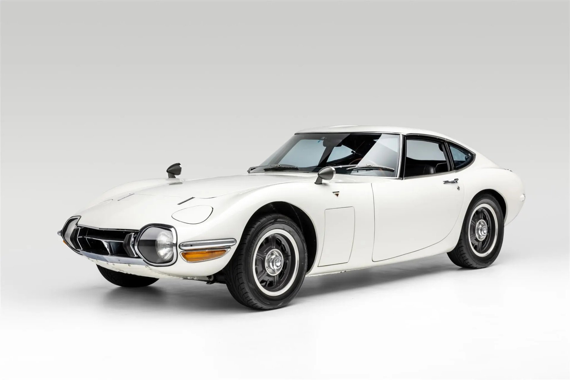 1968 Toyota 2000GT Image Abyss