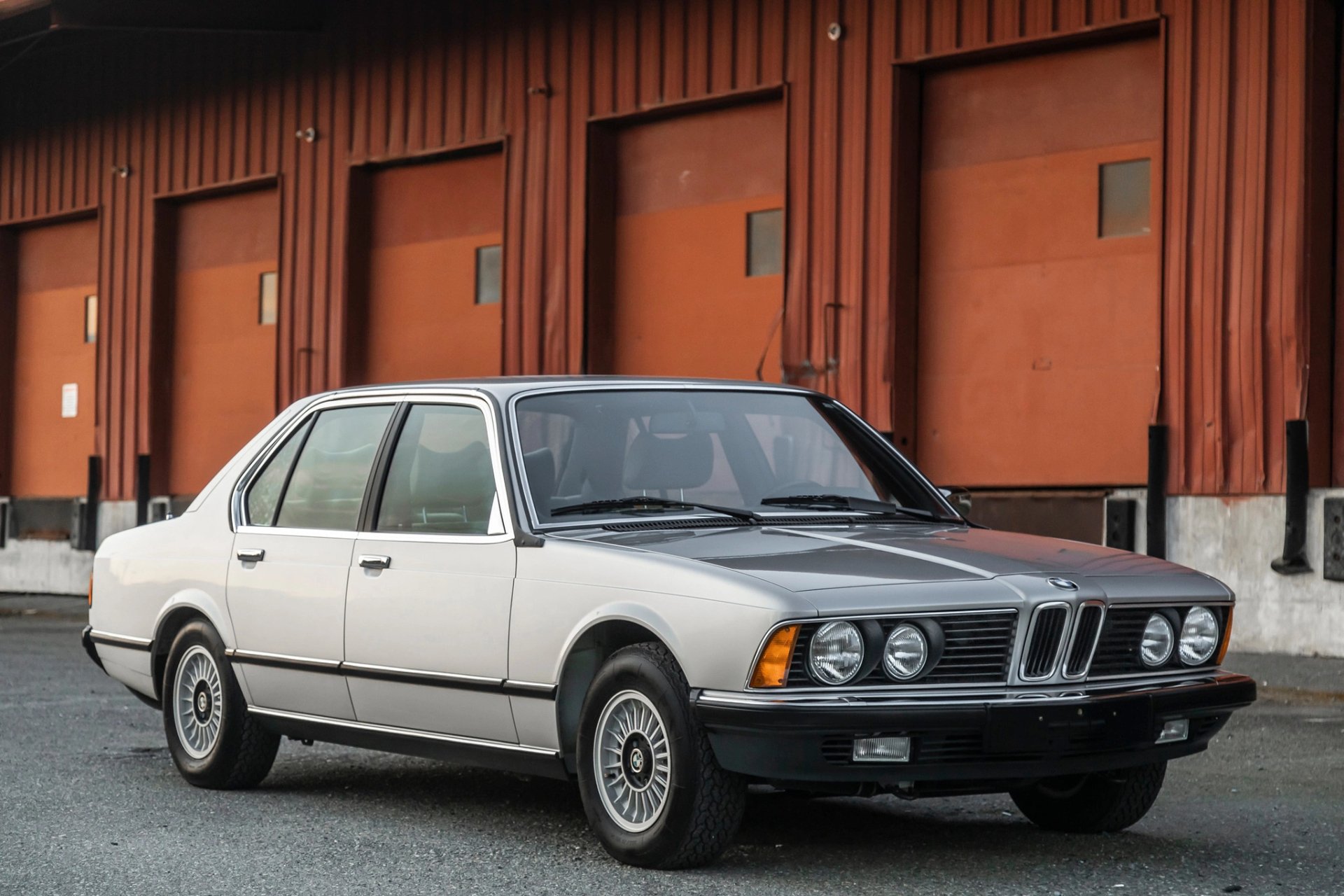 1982 BMW 745i - Image Abyss