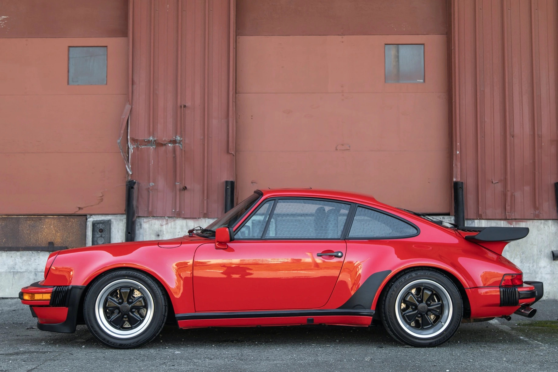 1986 Porsche 911 (930) Turbo - Image Abyss