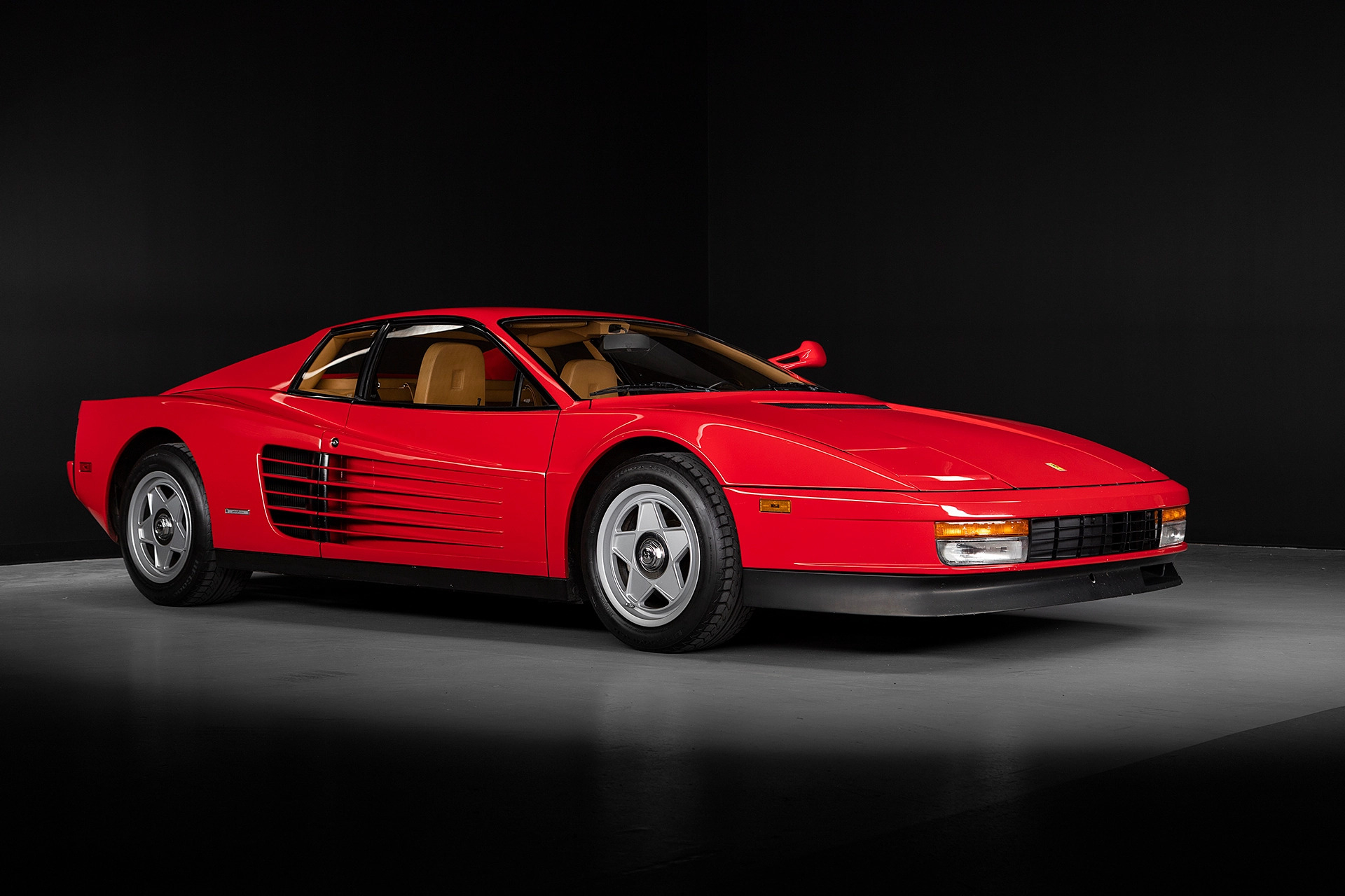 1985 Ferrari Testarossa - Image Abyss