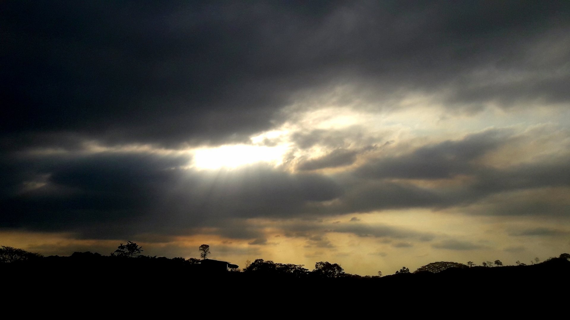  Atardecer