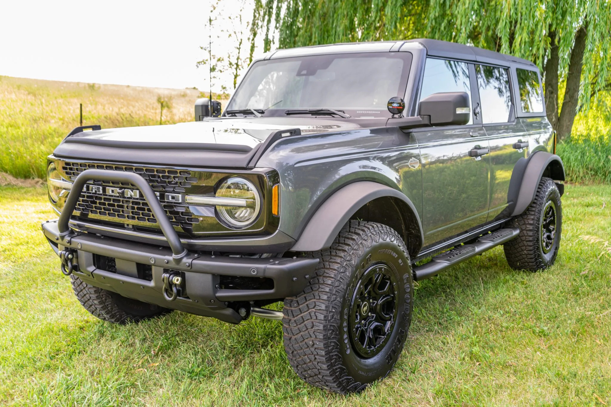 2022 Ford Bronco Wildtrak - Image Abyss