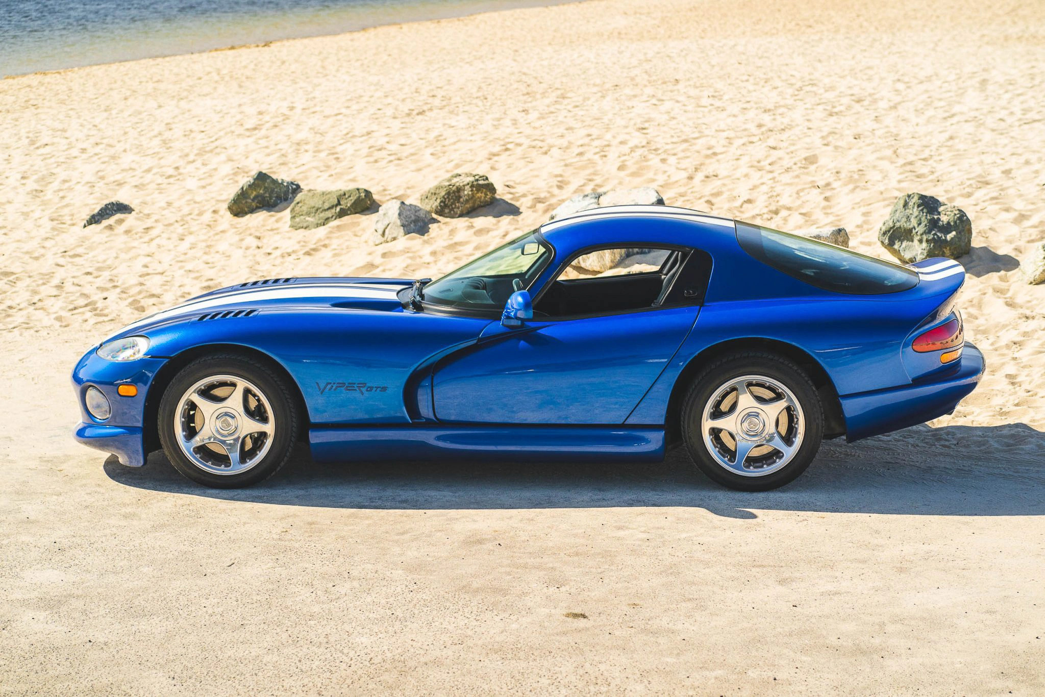 1997 Dodge Viper GTS - Image Abyss