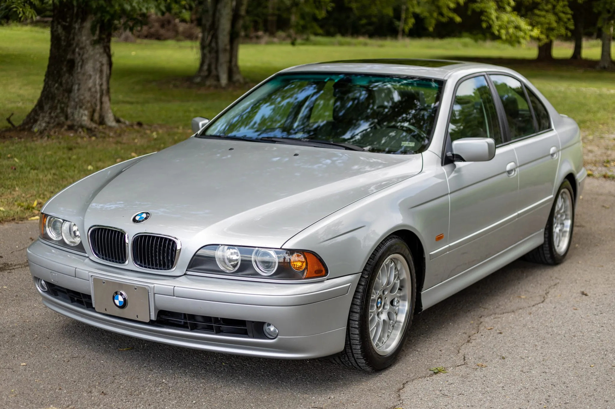 2002 BMW 530i Sport - Image Abyss