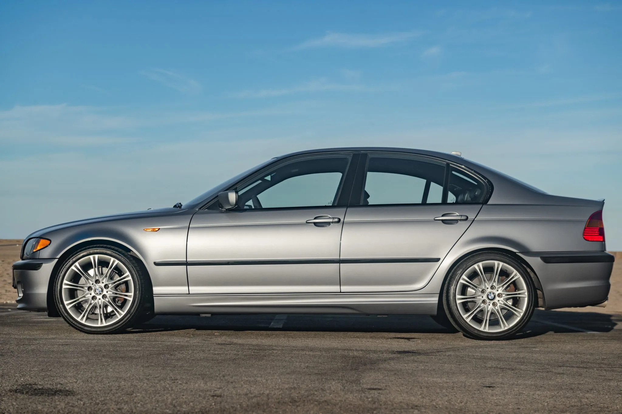 2005 BMW 330i ZHP Sedan - Image Abyss