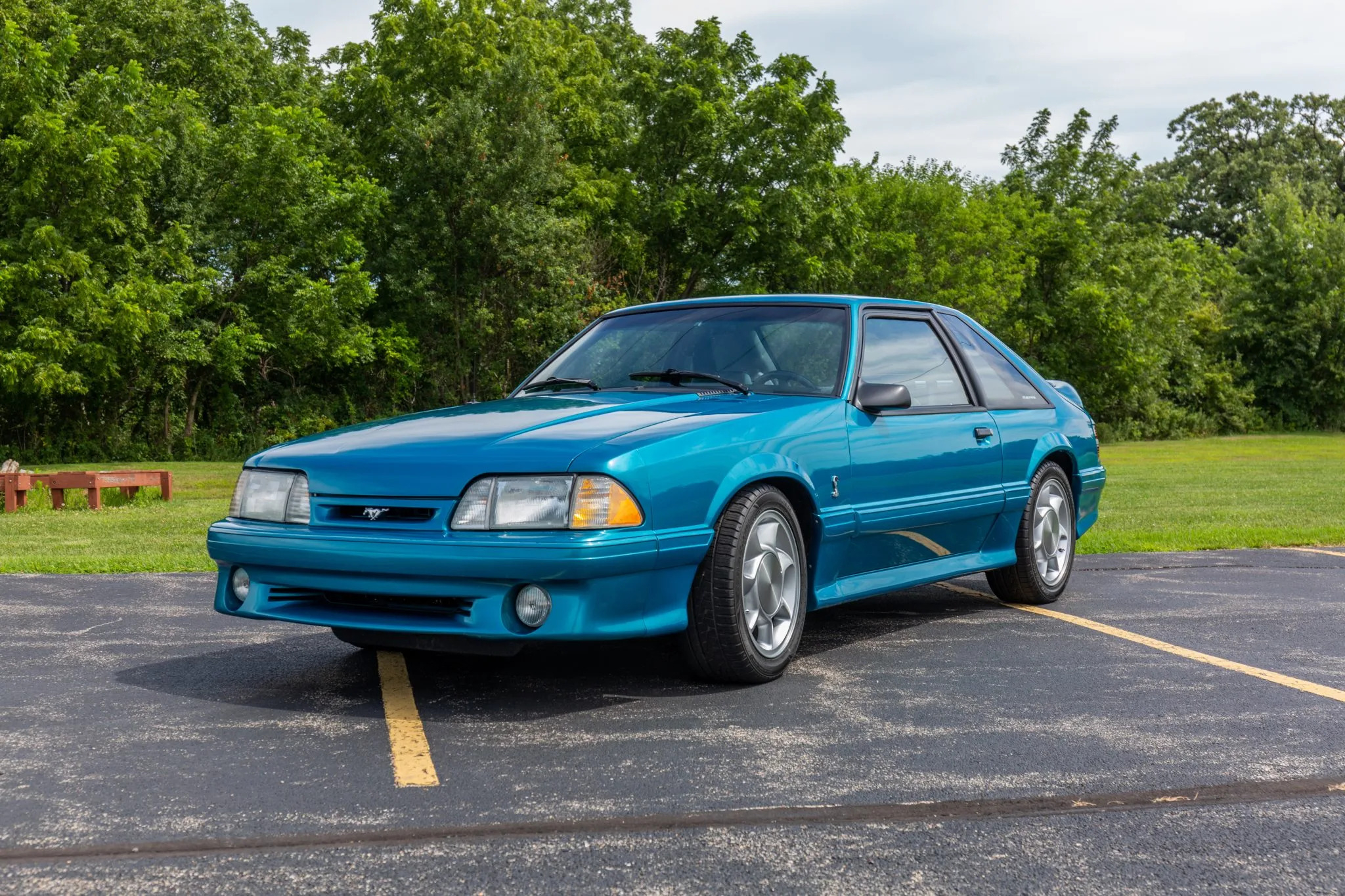 1993 Ford Mustang SVT Cobra - Image Abyss