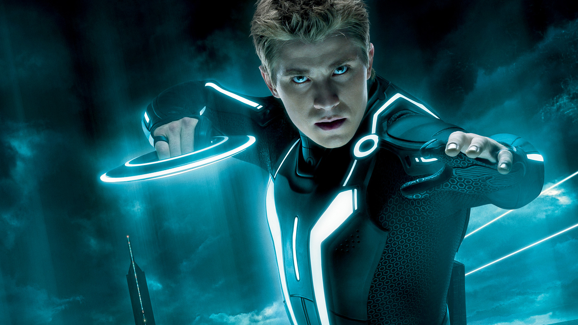 Tron. Трон: наследие (2010). Трон наследие Сэм Флинн. Трон фильм 2010. Трон 2 фильм.