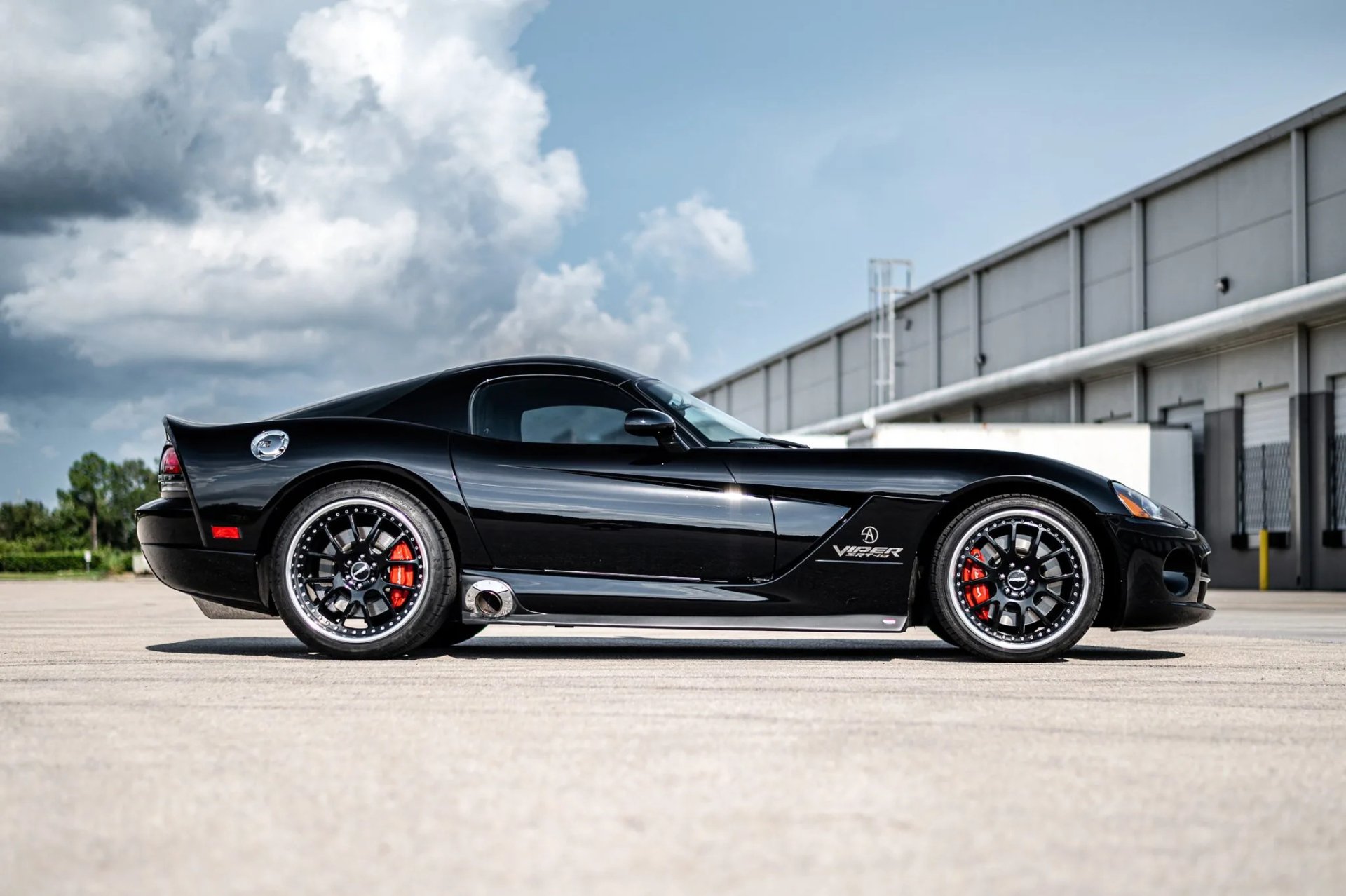 Dodge Viper SRT-10 - Desktop Wallpapers, Phone Wallpaper, PFP, Gifs ...