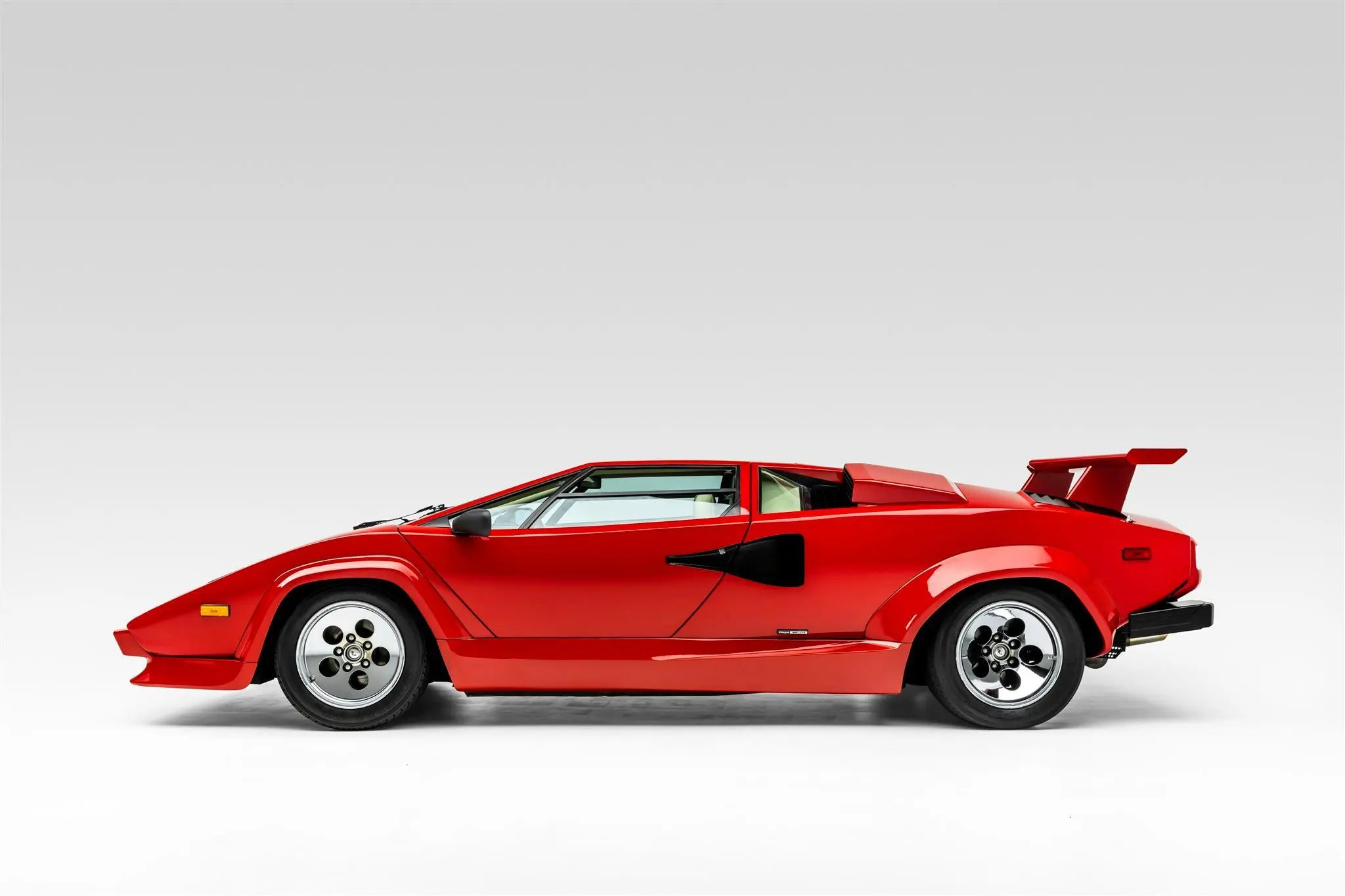 1987 Lamborghini Countach 5000 QV - Image Abyss