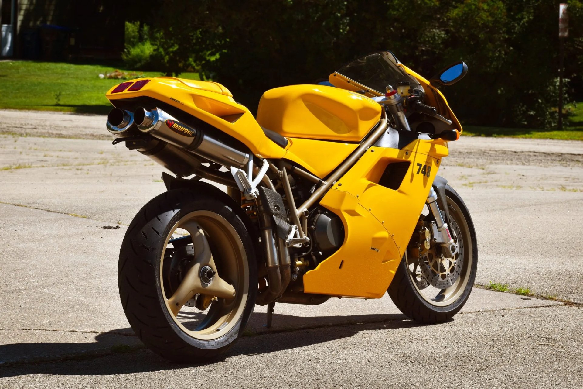 Ducati 748 - Desktop Wallpapers, Phone Wallpaper, PFP, Gifs, and More!