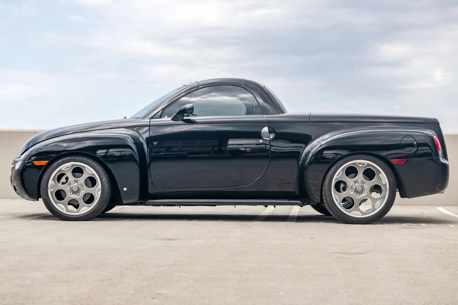 Chevrolet Ssr - Desktop Wallpapers, Phone Wallpaper, PFP, Gifs, and More!