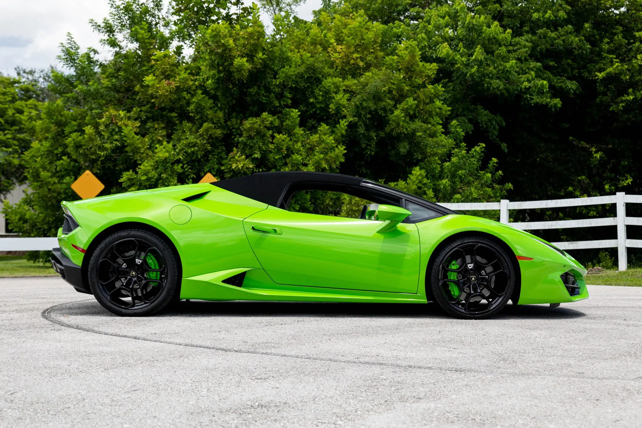 Lamborghini Huracan Lp Spyder Image Abyss