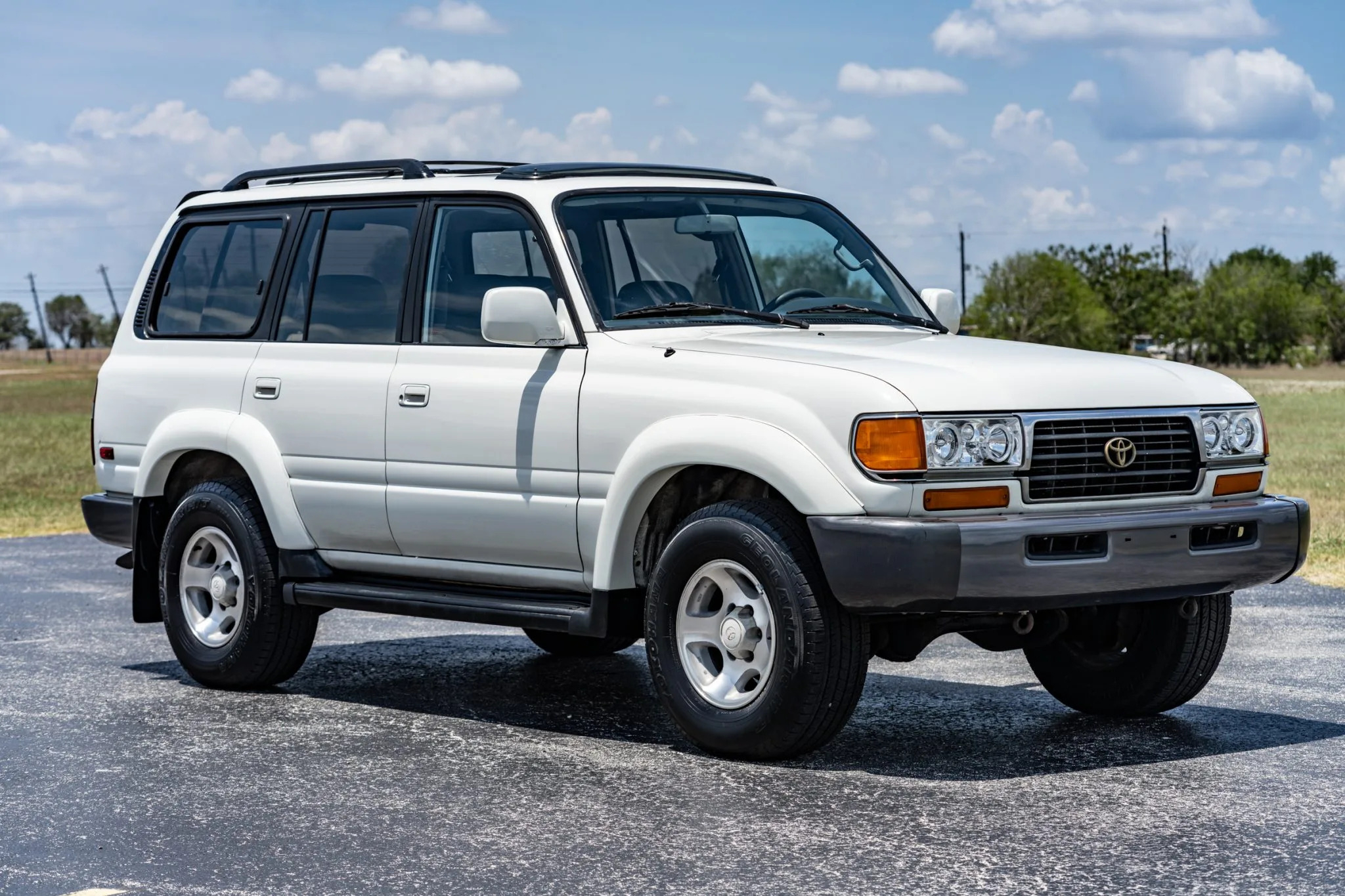 1995 Toyota Land Cruiser FZJ80 - Image Abyss