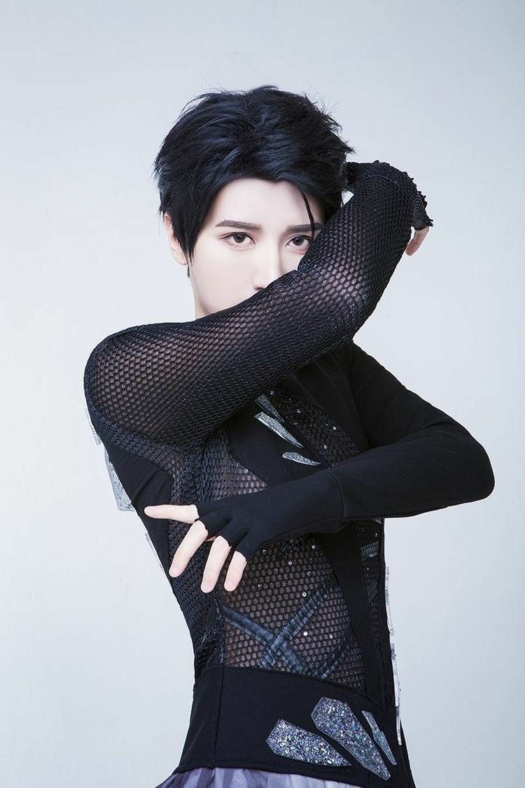 Yuri!!! on ICE Yuuri Katsuki man cosplay Image