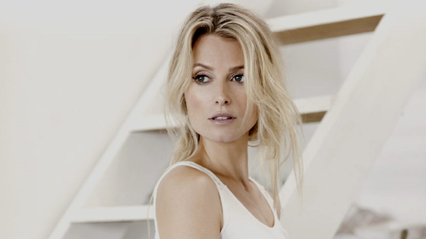 Daphne Van Driel Pictures and Images