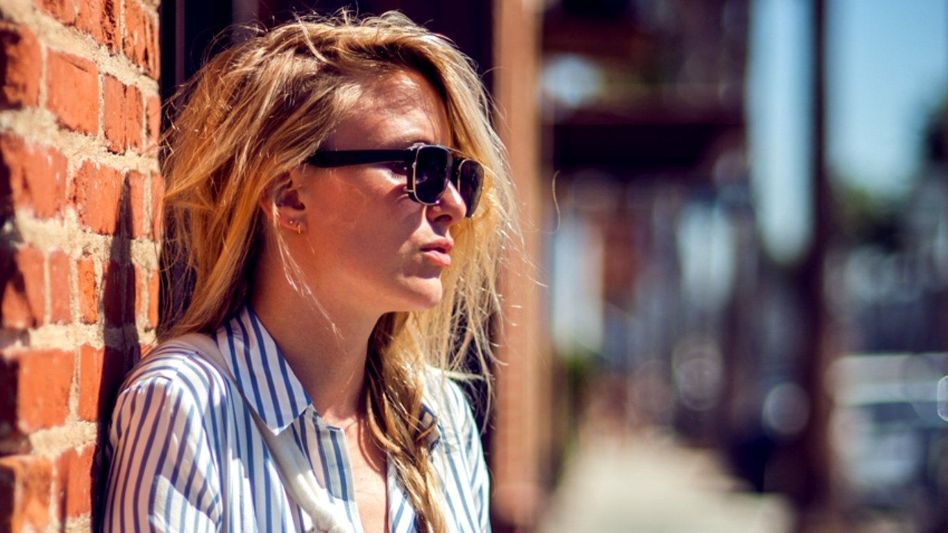 woman Rebecca Laurey Image