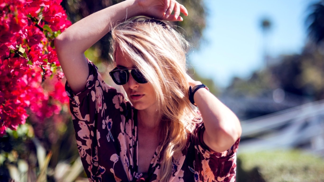 woman Rebecca Laurey Image