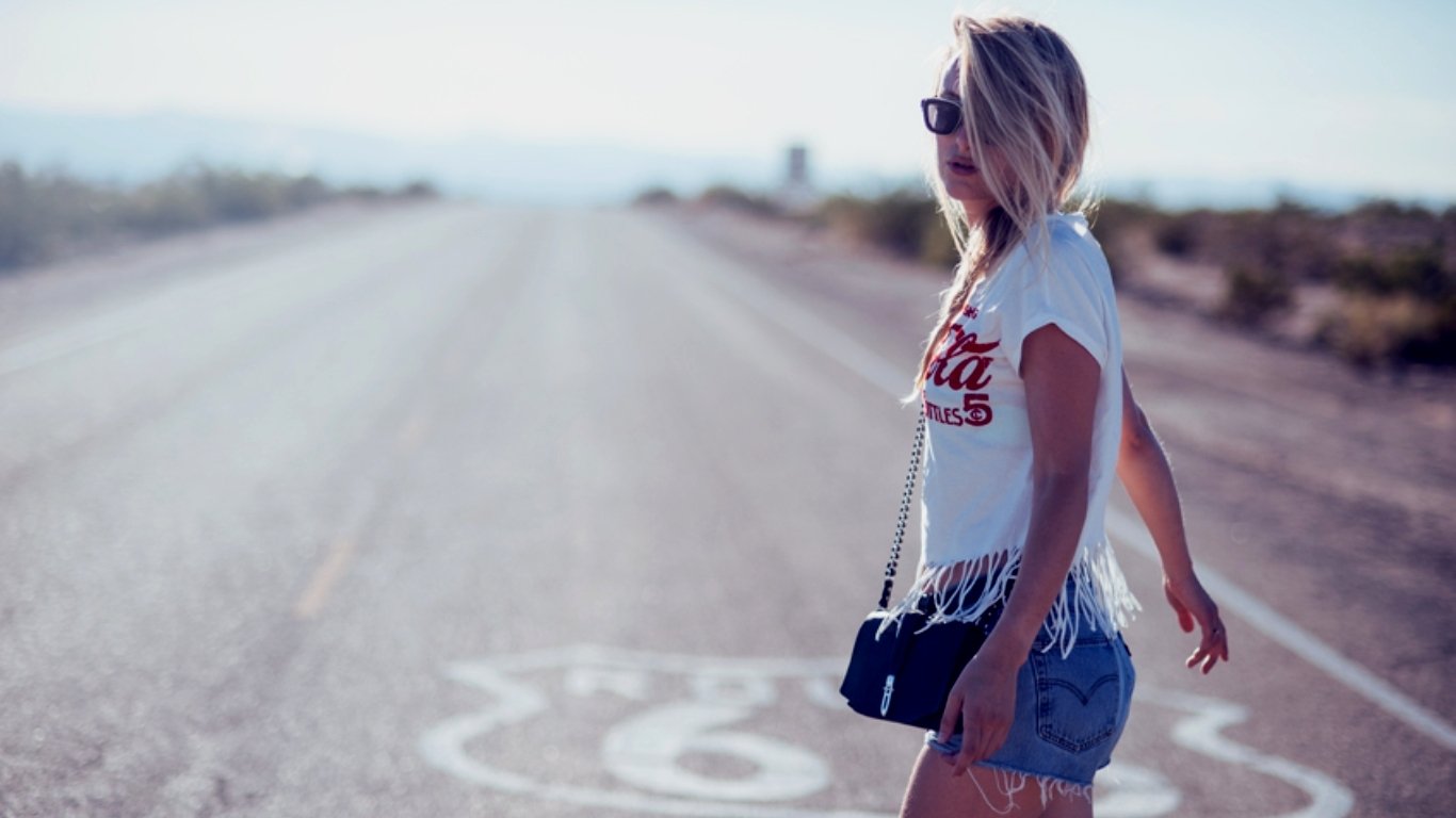 woman Rebecca Laurey Image