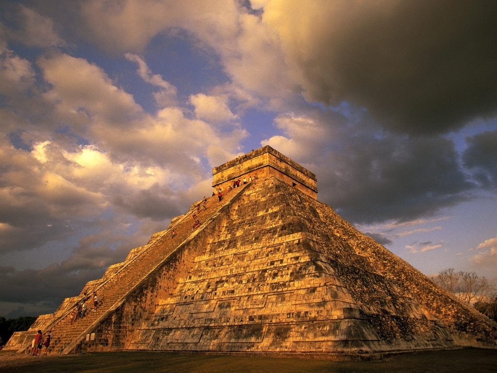 Kukulcán Temple in Chichén Itzá, Yucatán