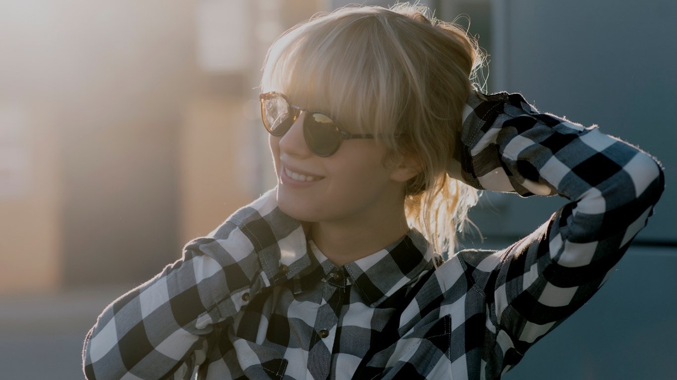 woman Lisa Dengler Image