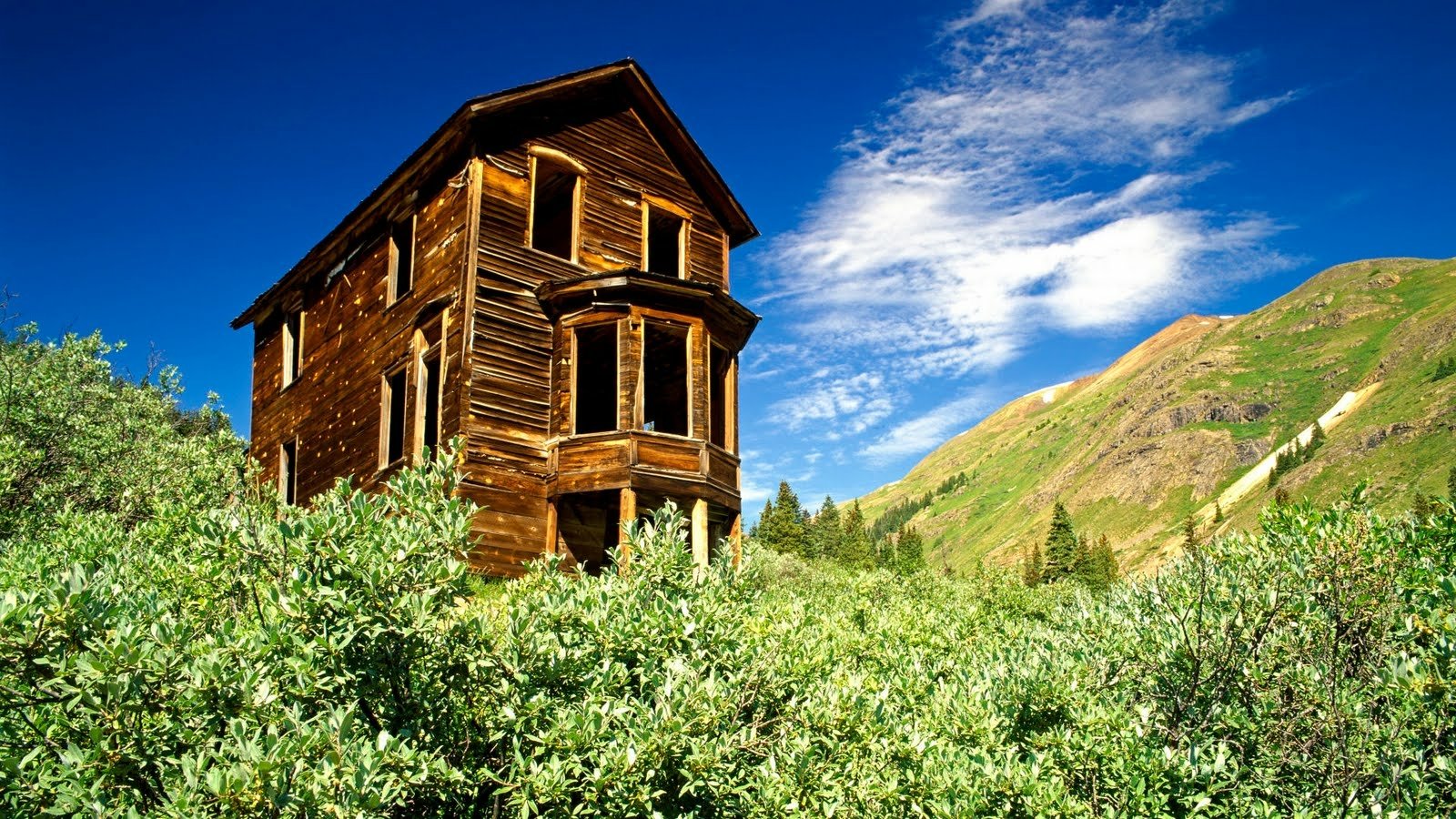 Download Man Made House Image