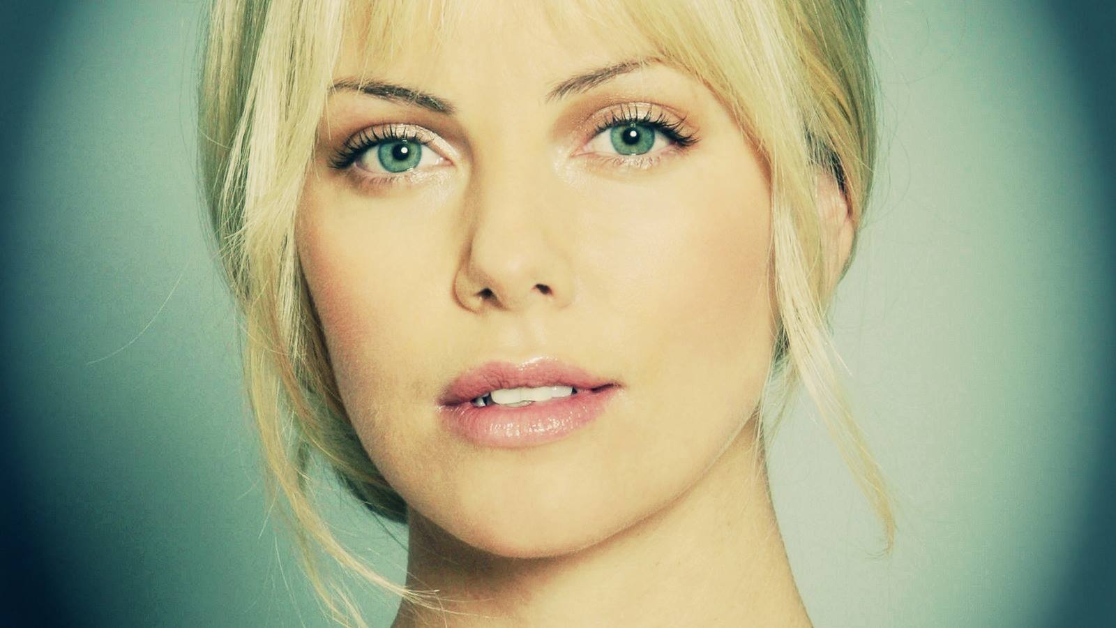 Charlize Theron Picture