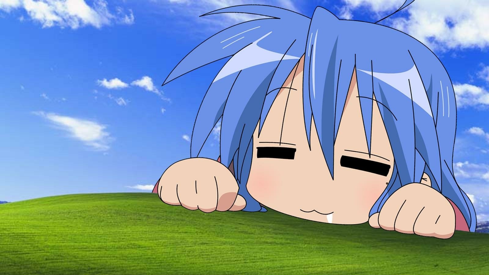 Konata Izumi from the anime Lucky Star peeks over a grassy hill with a playful smile beneath a bright blue sky.