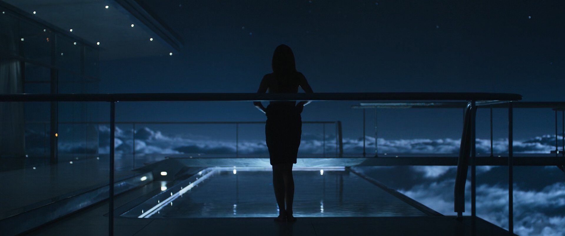 Victoria (Oblivion) movie Oblivion (2013) Image