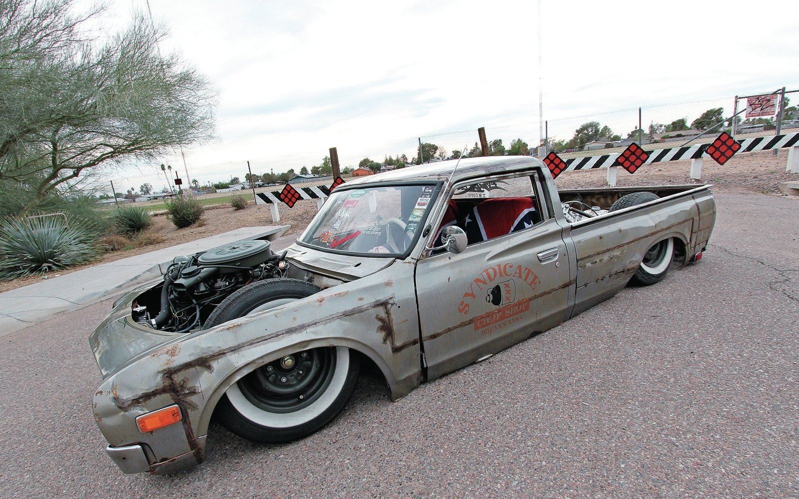 vehicle Datsun Image