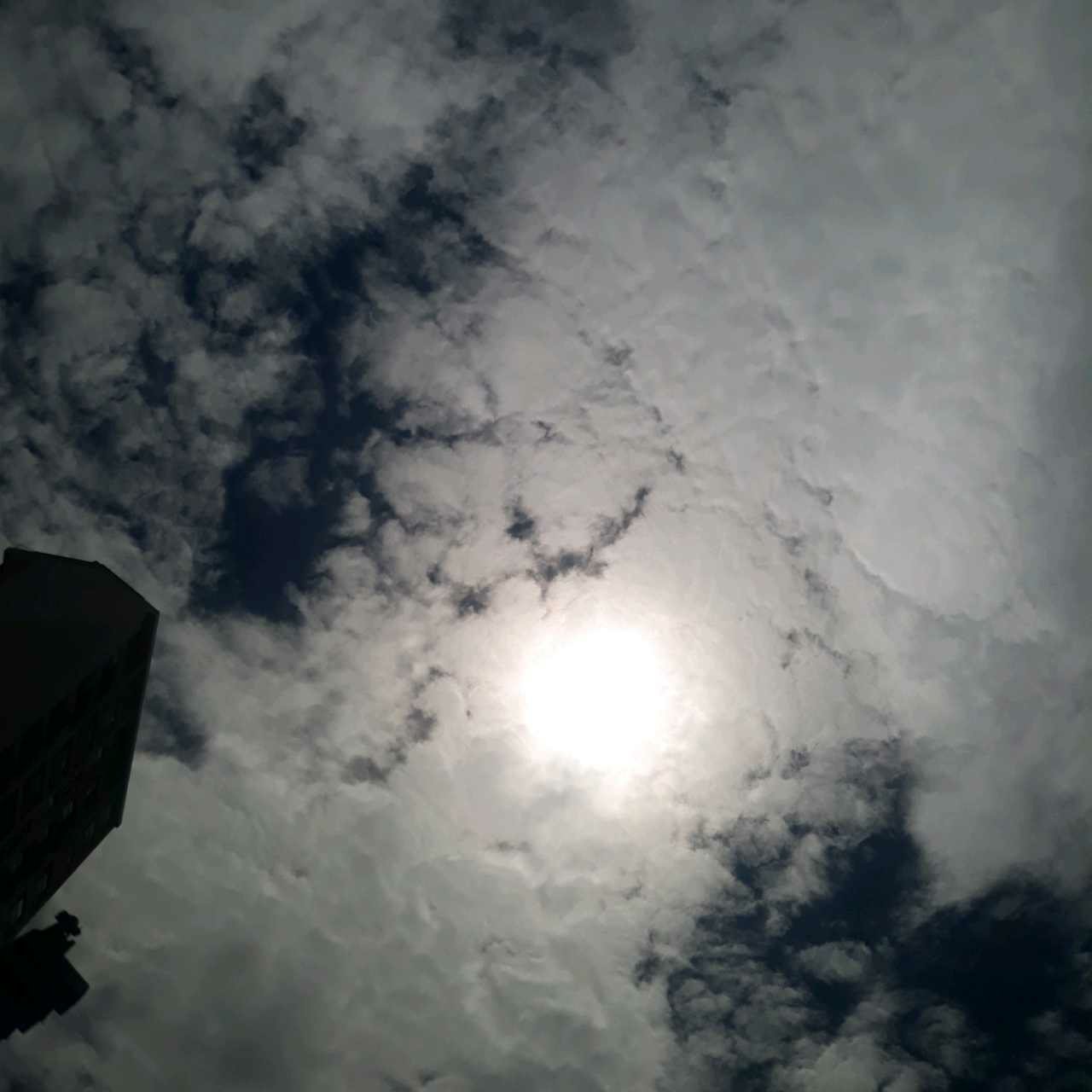 South Korea's Sky by glensonansin