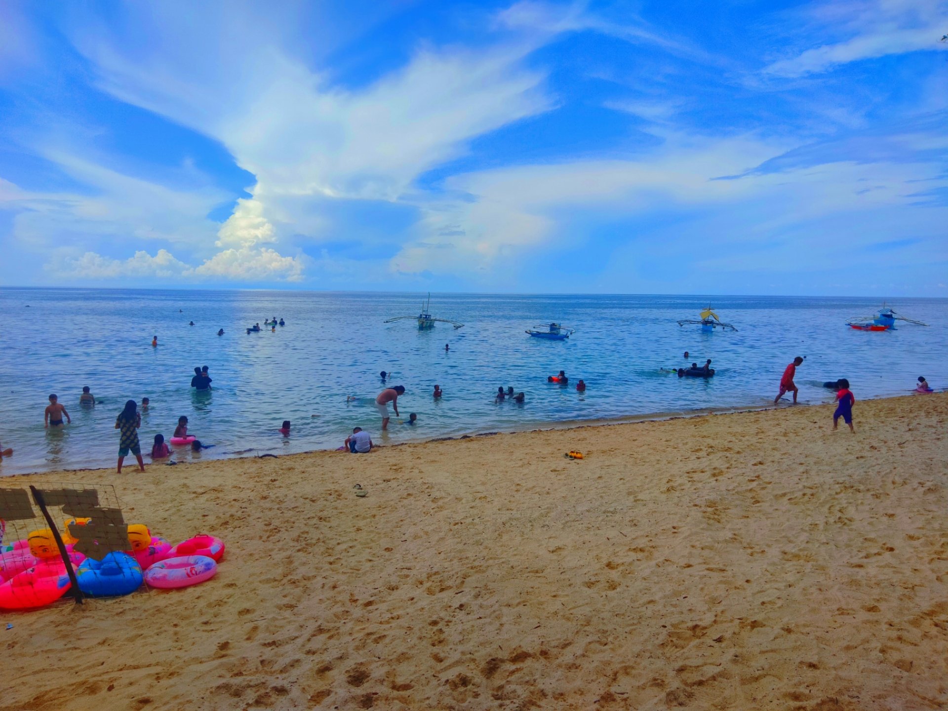 Philippine Beach by glensonansin