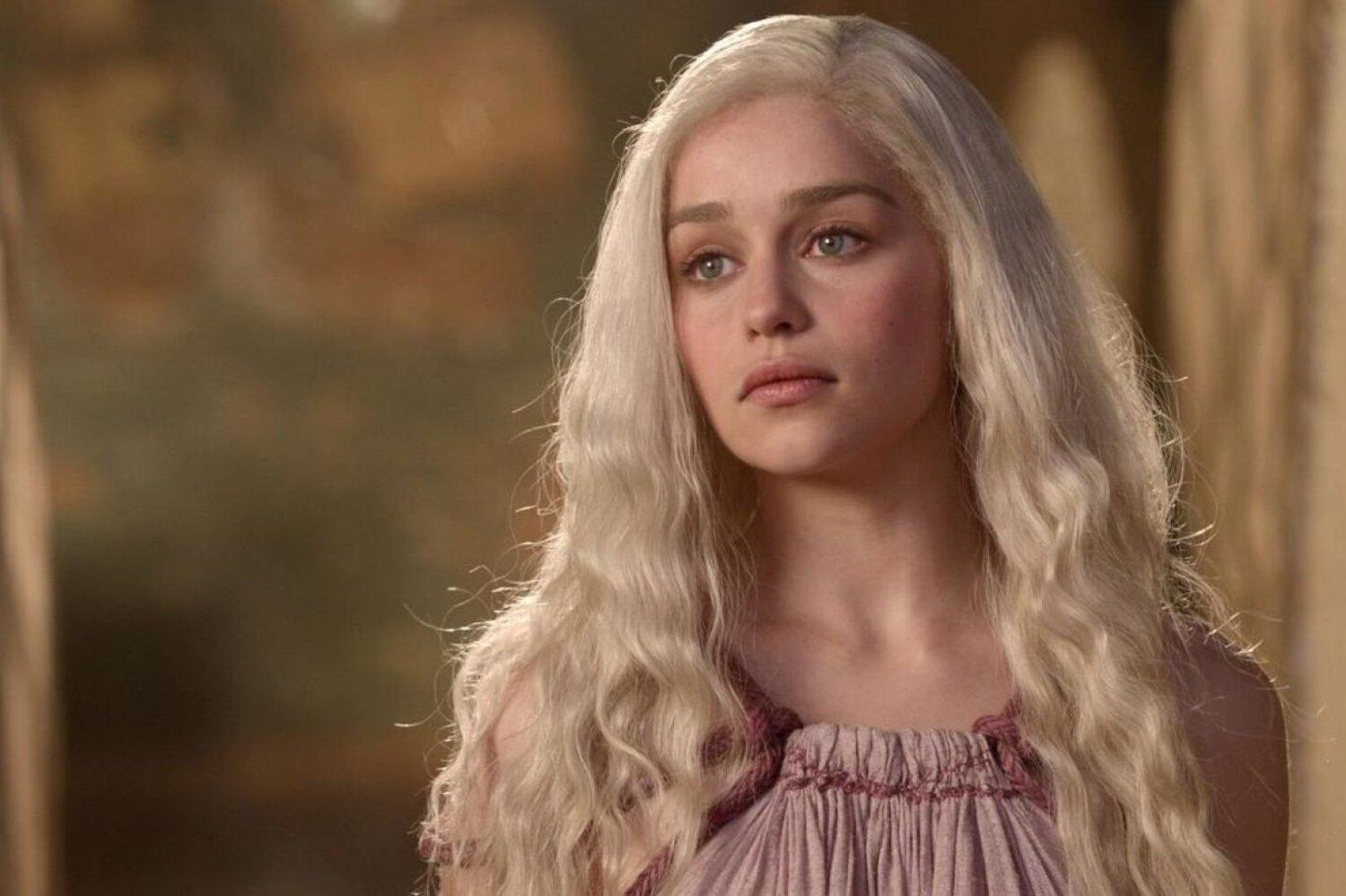 Download Emilia Clarke Image