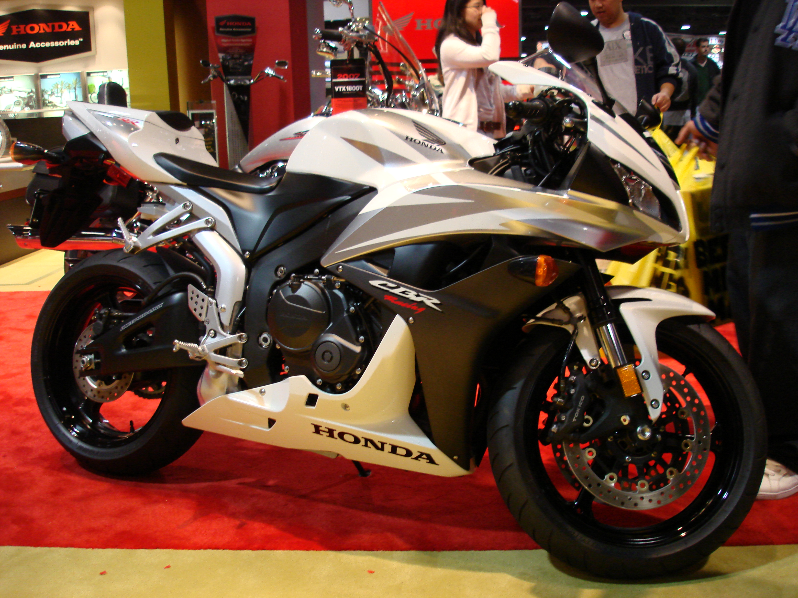 Honda 600rr фото