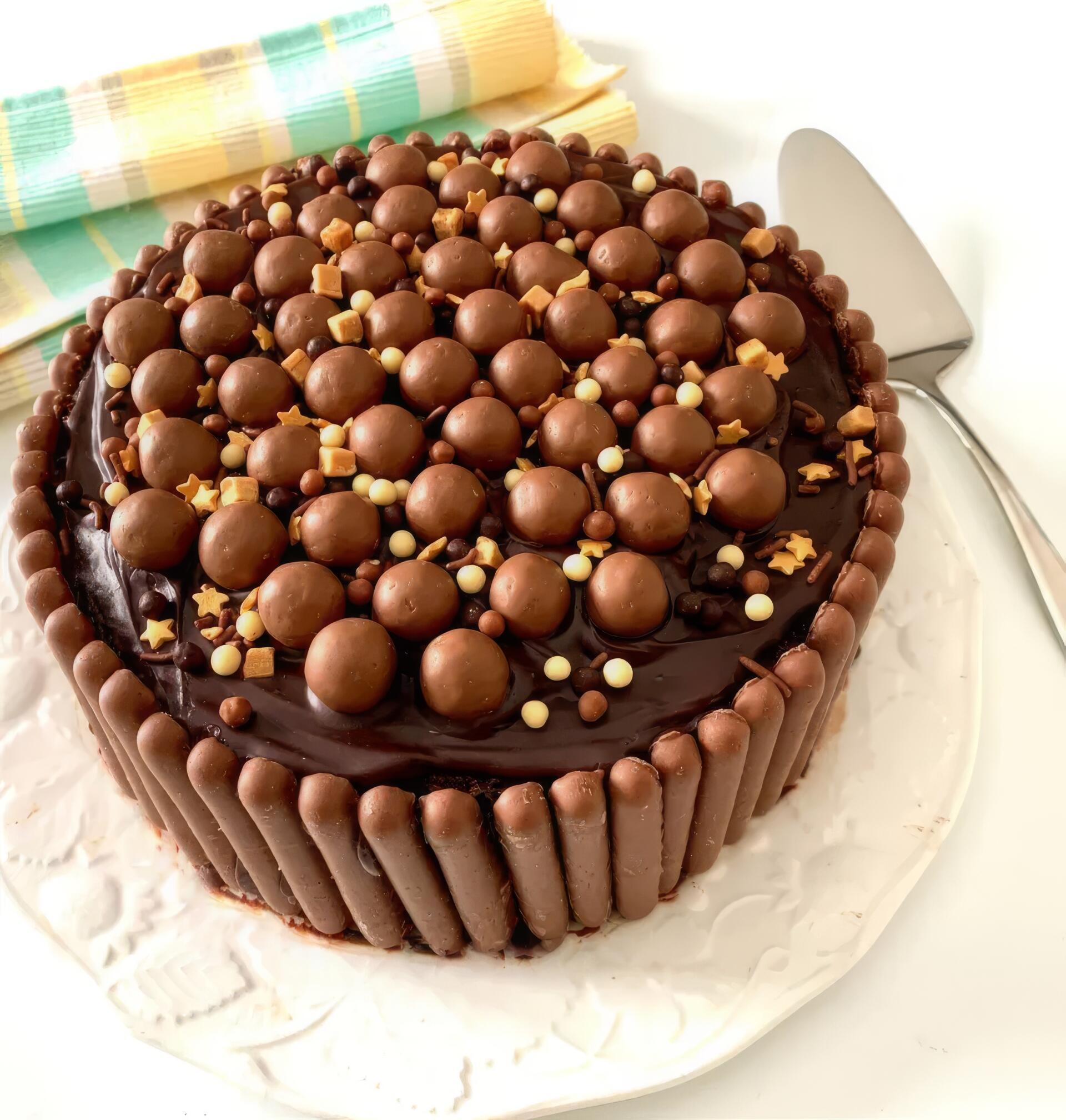 Download Chocolate Chocolate Cake Delight Cake Image