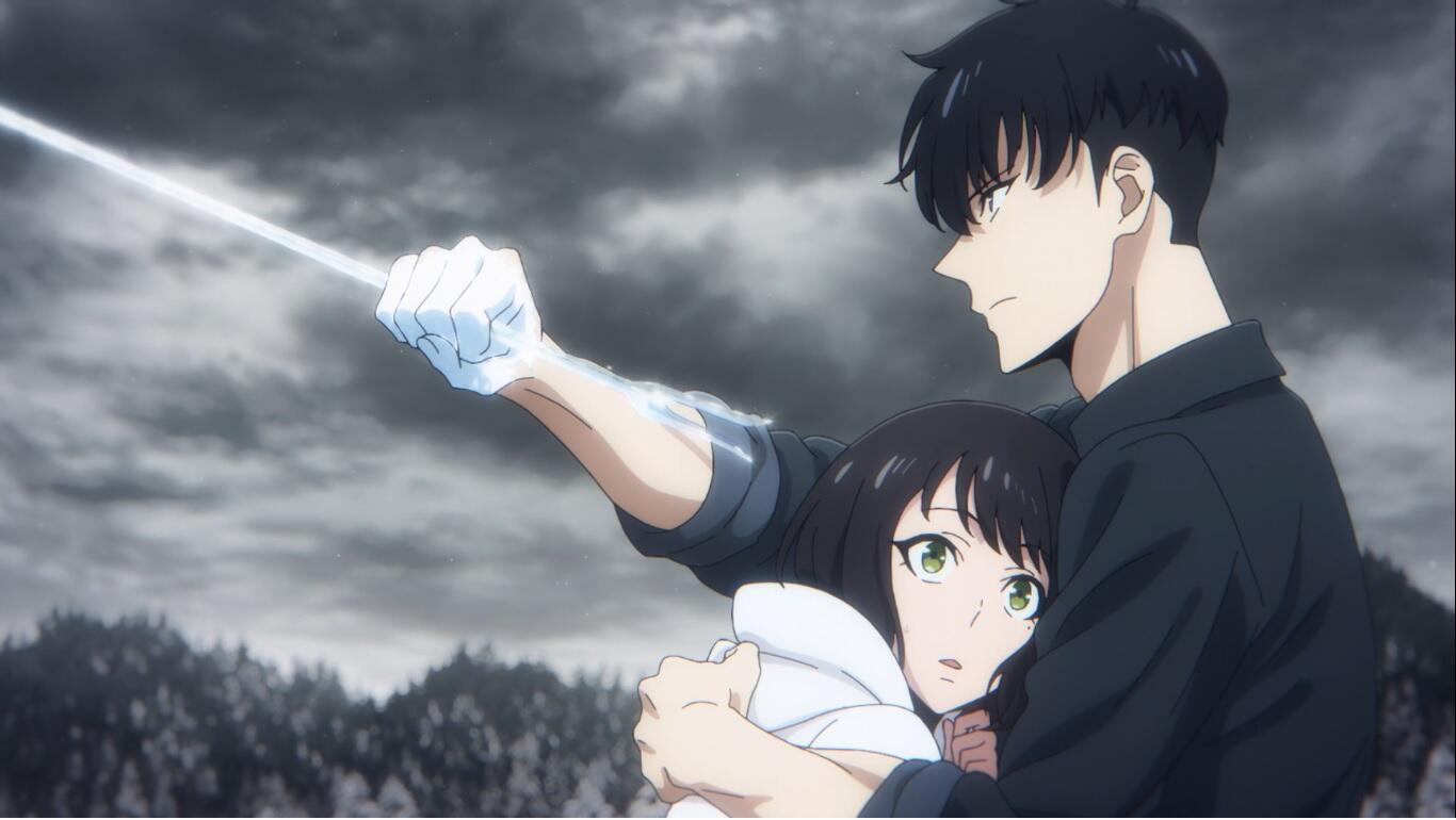 Scene from Solo Leveling showing a protective moment between two characters under a stormy sky, tagged SolemIrmãos(a).