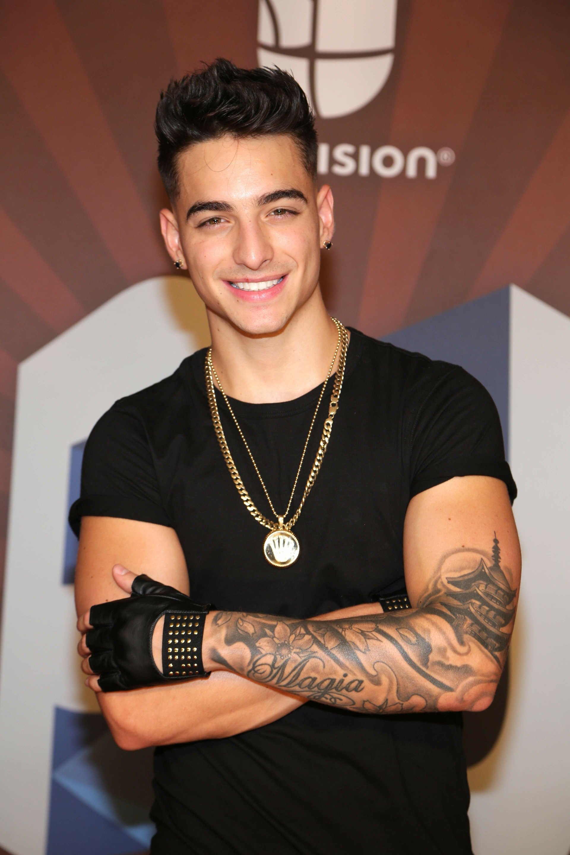 Maluma Desktop Wallpapers, Phone Wallpaper, PFP, Gifs, and More!