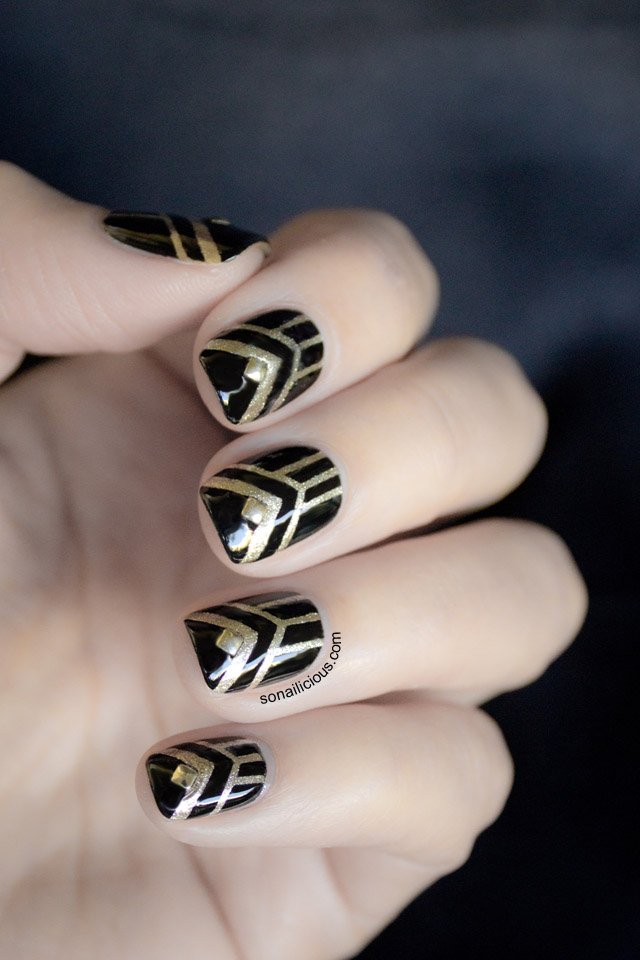  Art Deco finger nails _black & gold