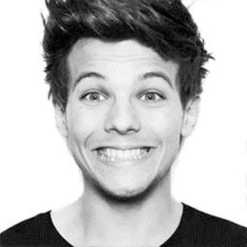 louis tomlinson black and white